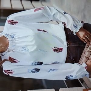 Feathers Print Long Sleeve Blouse